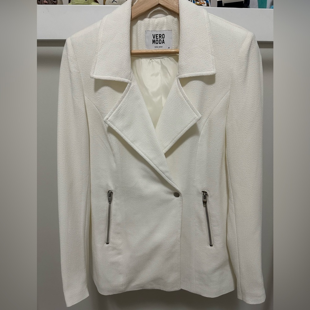Vero Moda Women's Cream Blazer